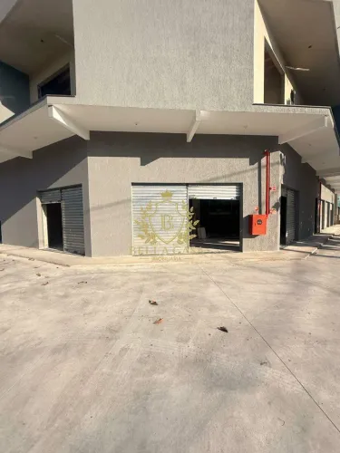 Loja Comercial com 169,86 m² para Locação XV de Novembro, Araruama/RJ