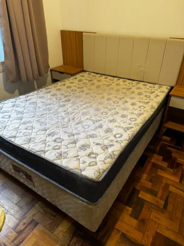 Cama box com colchão de CASAL