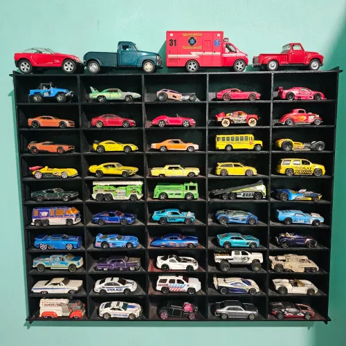 Lote Hot Wheels e miniaturas