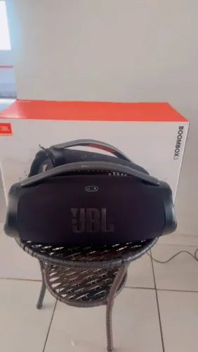 Caixa de som JBL 