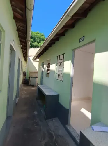 ALUGO QUARTO INDIVIDUAL, PRÓXIMO ESTAÇÃO DE TREM EM PILARES-RJ