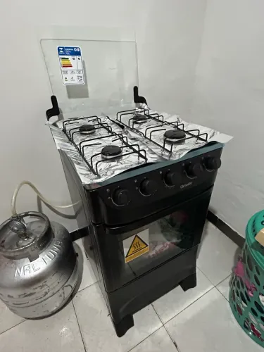 Vende-se fogão apenas 1 semana de uso