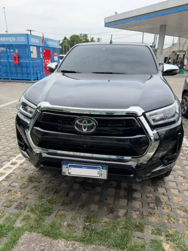 Toyota Hilux CD SRX 4X4 2.8 TDI 16V Diesel Aut. 2025