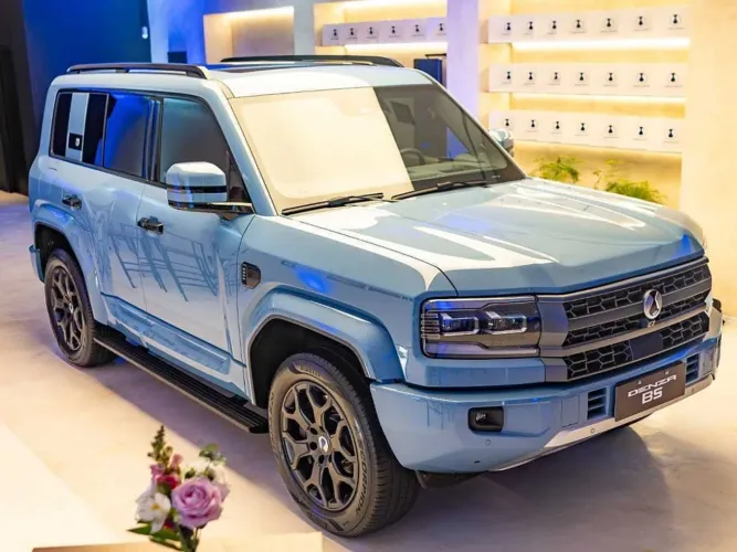 Denza B5 SUV híbrido plug-in 2027
