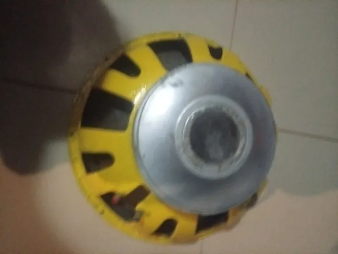 Alto falante de 18 4.5k2.250 rms