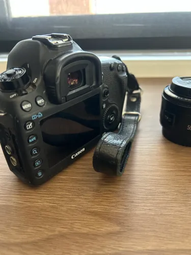 Camera Canon 5d Mark lll + Lente 50m e 28-105m