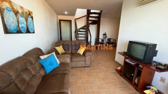Cobertura Duplex 4 quartos sendo 3 suites com vista mar no Braga em Cabo Frio - Por R$
