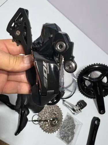 GRUPO SHIMANO DI2 105 24 VEL SEMI NOVO 