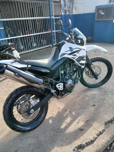 Yamaha Xt 660 2017 branca km 46.000 linda valor 47.900