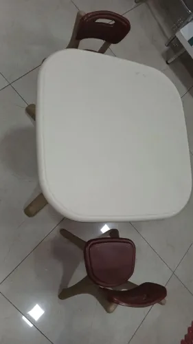 Mesinha infantil com cadeira importada