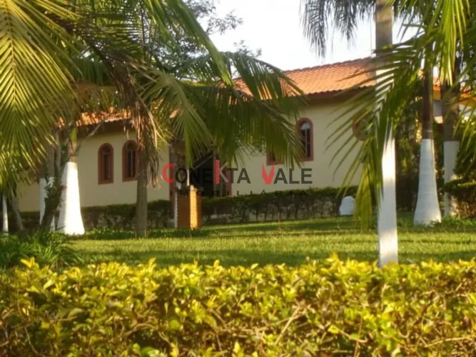 Chácara Alto Padrão com casa principal e casa de hóspedes à venda, 9339 m² por R - Veranei