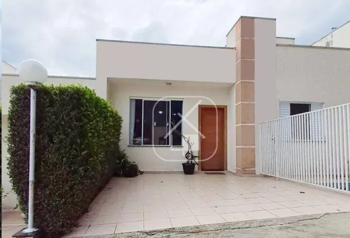 Casa térrea a venda dentro de condomínio fechado no Bairro Itaoca - Guararema - SP