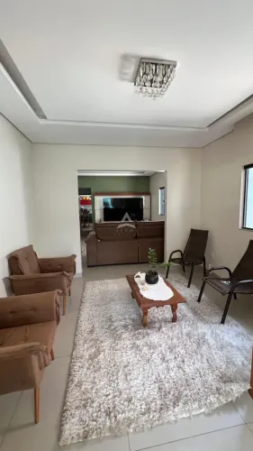 ALUGA-SE - Casa recém reformada ao lado do IG Campos Salles