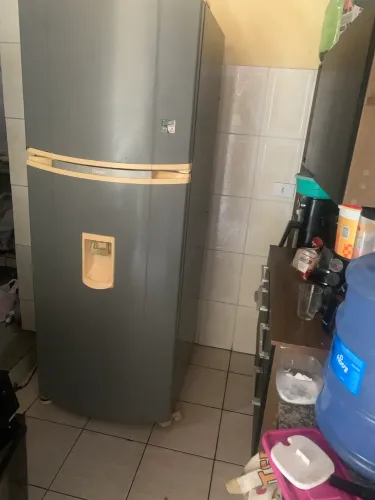 Vende-se Geladeira usada em perfeitas condições