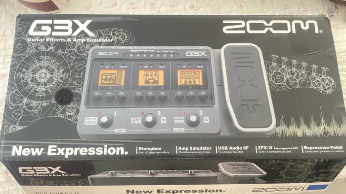 Pedaleira Zoom G3X