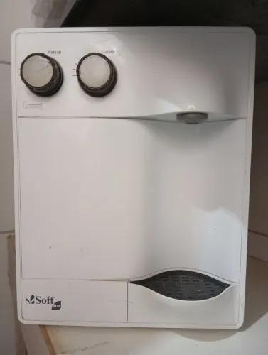 Um purificador de água 
