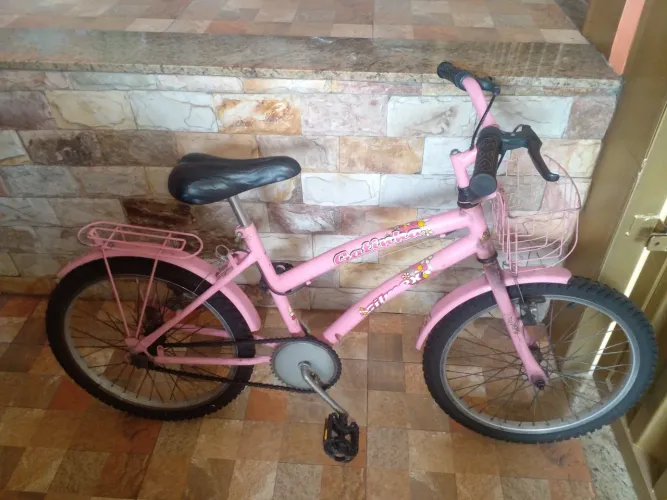 Bicicleta antiga infantil