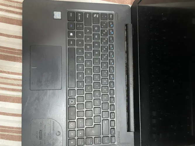 Notebook positivo ( tirar peças ou arrumar monitor)