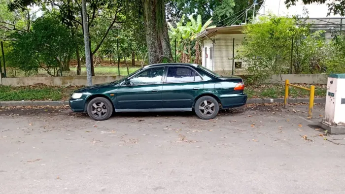 Honda Accord Sedan EX 2.4/2.3/ 2.2 16V 2001