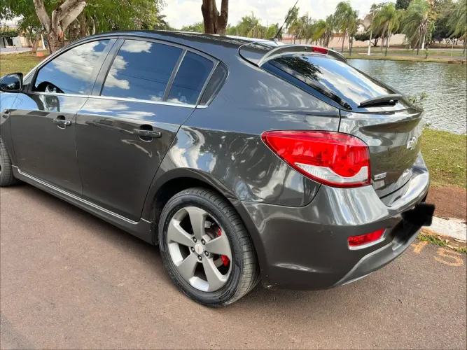 Chevrolet Cruze HB Sport LT 1.8 16V Flexp. 5P AUT 2013