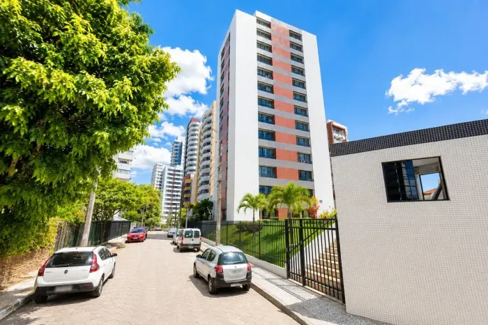 LOCAÇÃO | ONDINA - 4/4 sendo 1 Suíte - 122m2 | VISTA MAR
