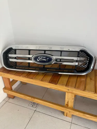 Grade dianteira cromada original da Ranger XLT 2019 em diante