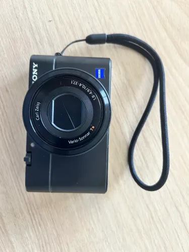 Câmera Sony rx100