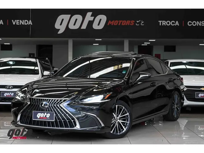 Lexus ES-300H 2023