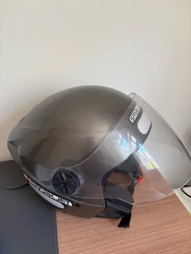 Capacete cinza Spark Jet