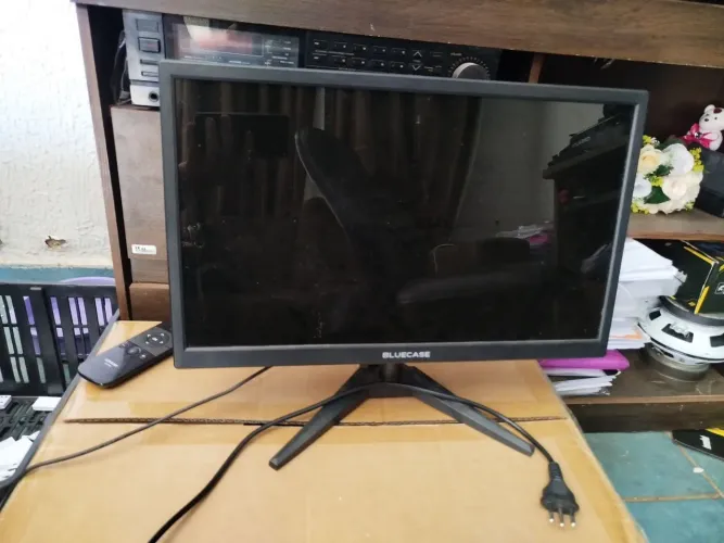 Monitor Bluecase 70Hz com entrada HDMI