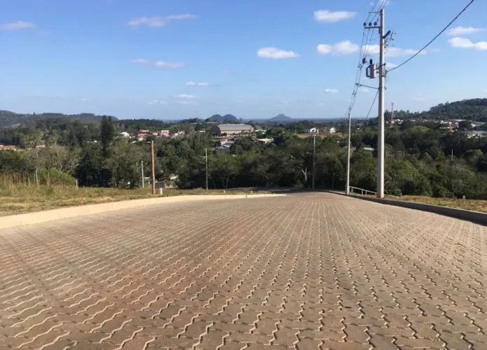 TERRENO À VENDA - PARECI NOVO 