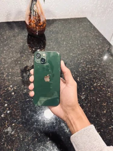 iPhone 13