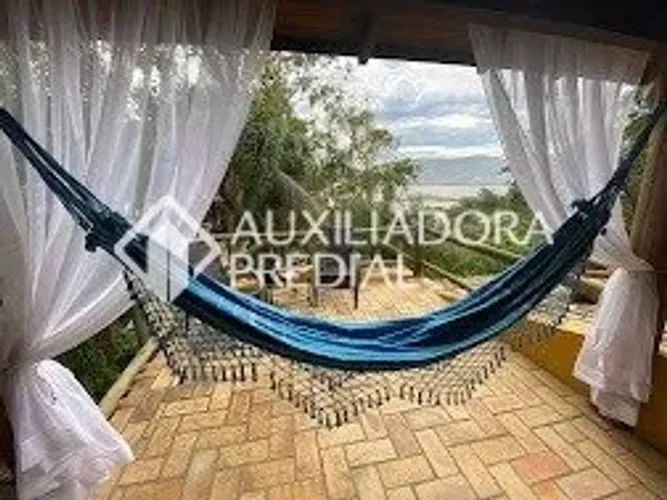 POUSADA NA PRAIA DA FERRUGEM COM VISTA ESPETACULAR!