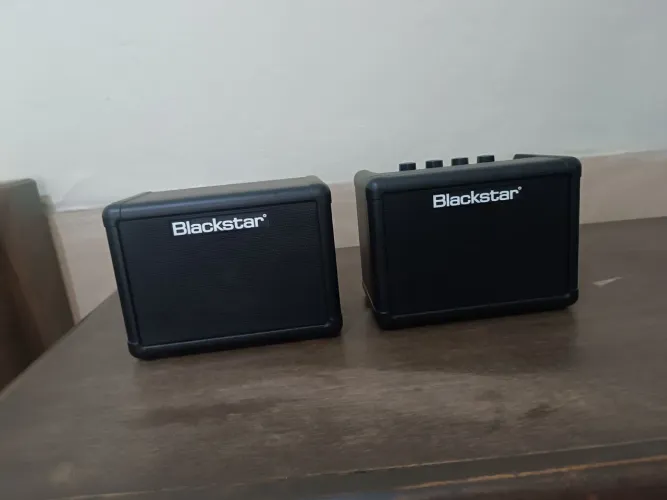 2 Amplificadores Blackstar Fly 3 Mini Guitarra