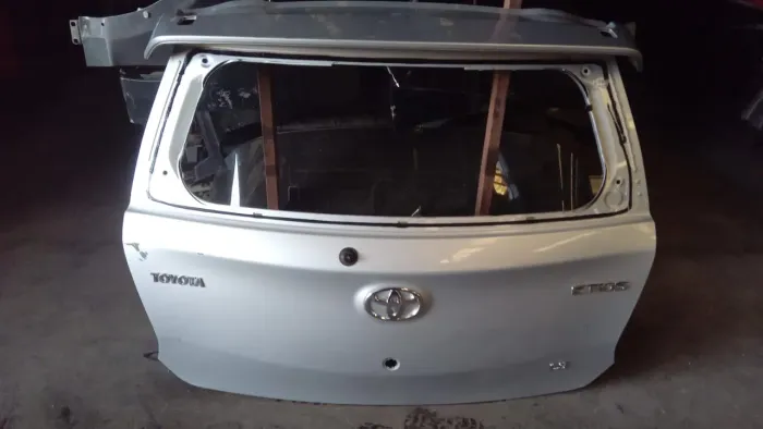 Tampa Traseira Toyota Etios Reth Original 