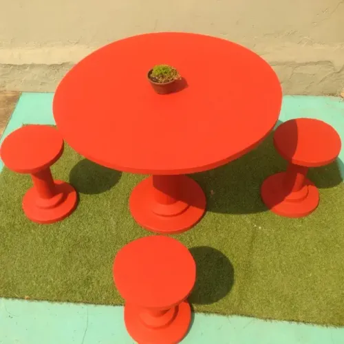Mesas em concreto para Jardins e piscinas