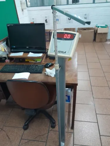 Balança Filizola 180KG Modelo Personal110-220v com Medidor de Altura Funcionando