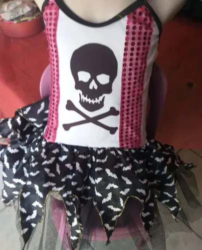 Fantasia Halloween Caveira com Morcegos