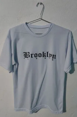 Camiseta Brooklyn 1986 Tamanho: M Cor: Branco - Shein