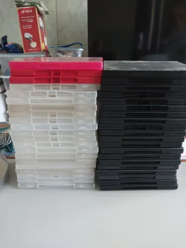 80 Estojos de Plástico Para Guardar Dvds. Excelente Estado. 