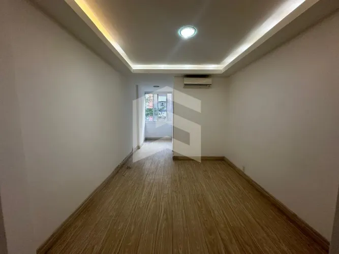 Apartamento para Locação em Rio de Janeiro, Copacabana, 2 dormitórios, 1 banheiro, 1 vaga