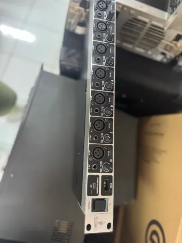 ADA800 Behringer Ultragain Pro-8 Digital profissional 8 Channel 