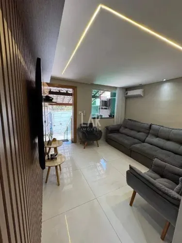 Casa Geminada à venda, 3 quartos, 1 suíte, 2 vagas, Santa Amélia - Belo Horizonte/MG