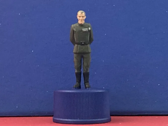 Star Wars miniaturas pepsi - Oficial Imperial GRAND MOFF TARKIN   - 2002