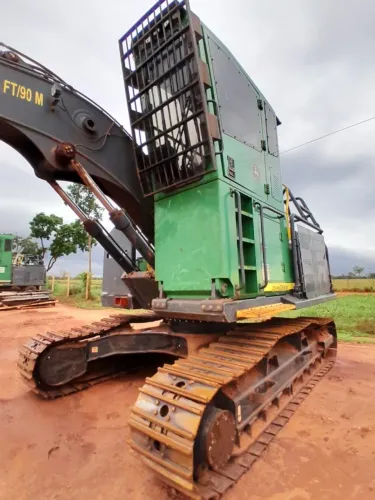 ESTEIRA JOHN DEERE 2144G 25T