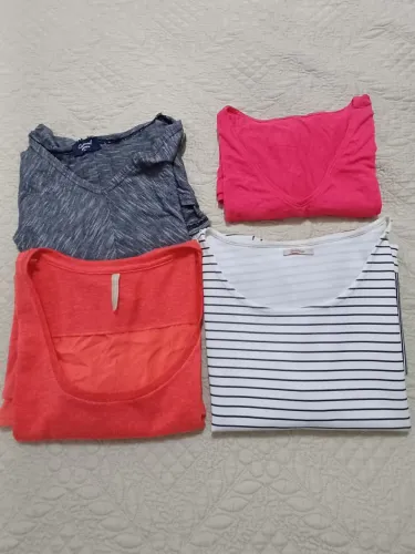 4 Blusas GG Femininas em ótimo estado!