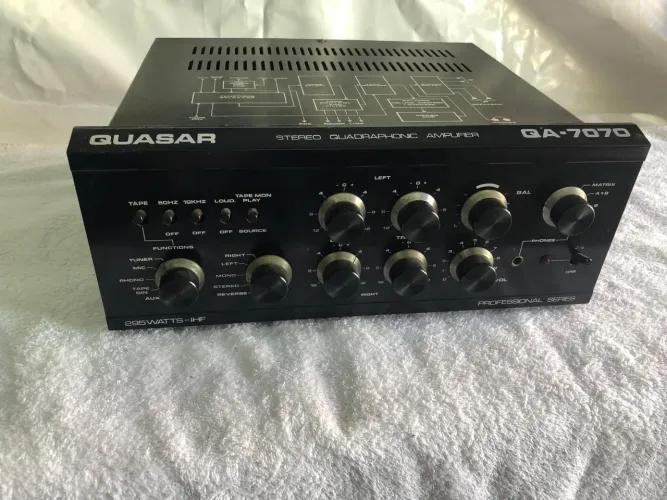Amplificador Quadrafônico Quasar QA-7070