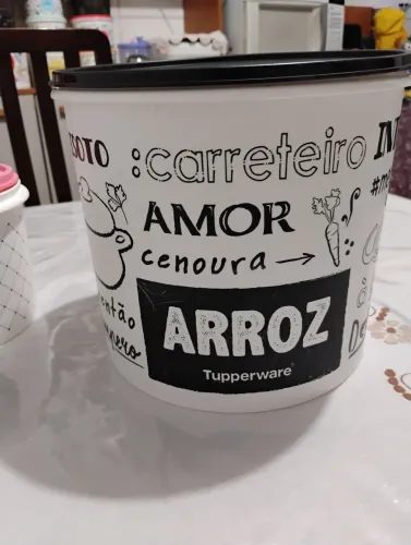 Caixa da Tupperware PB