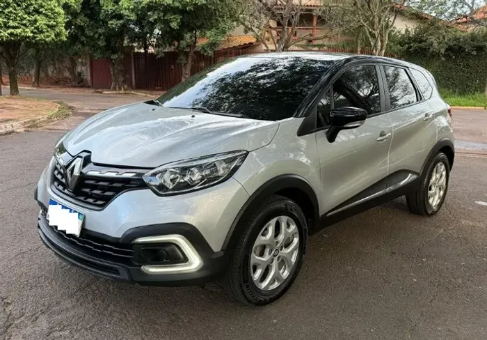 Captur Zen 1.6 Autom 2022 Linda