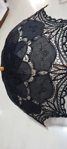 Sombrinha de Renda Preta Vintage